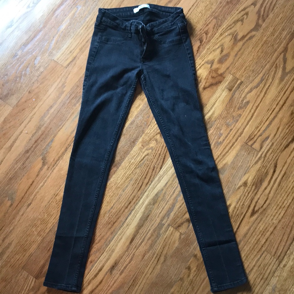 Black Hollister skinny jeans